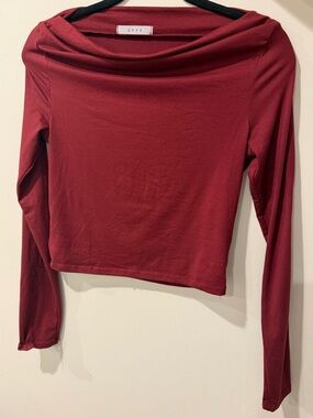 gaze Long-Sleeve Boatneck Cropped Top in Burgundy Red